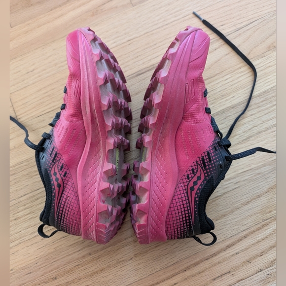 { Saucony } Peregrine 10 ST Barberry/Black - Picture 4 of 6